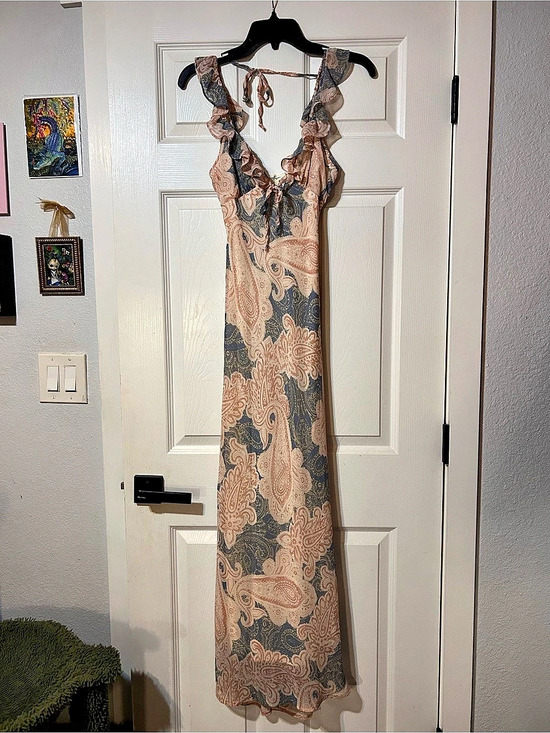 Jessica Simpson Dresses & Skirts - Pastel Paisley Maxi Dress